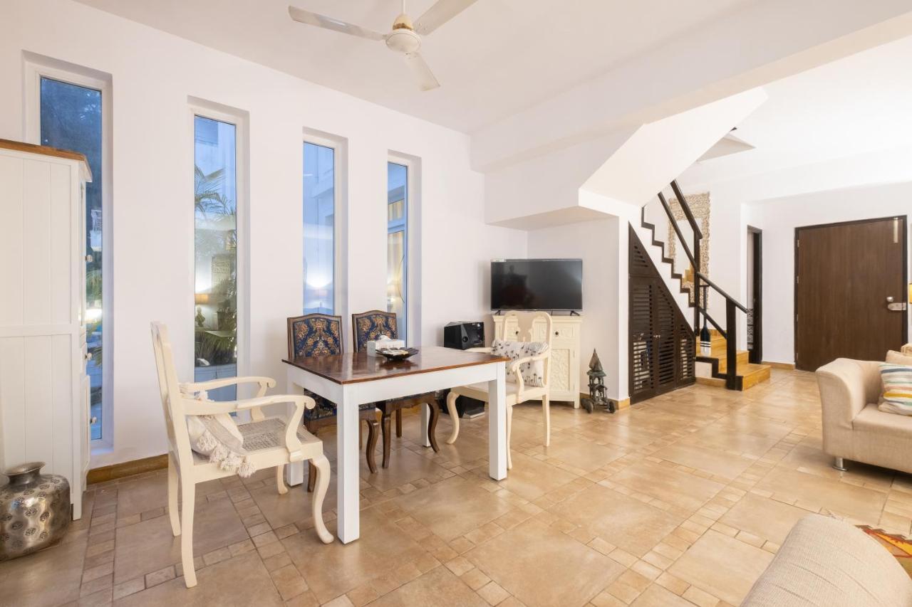 Snowdrop- Exquisite 3Bhk Villa With Pool- Candolim By Staymonkey 칼랑굿 외부 사진